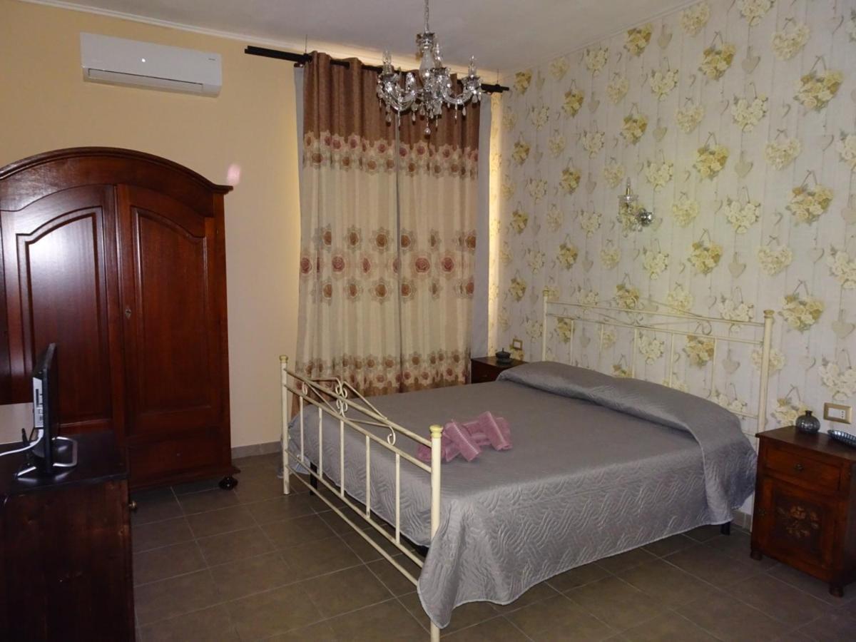 La Casa Di Benedetta Bed & Breakfast Siraküza Dış mekan fotoğraf