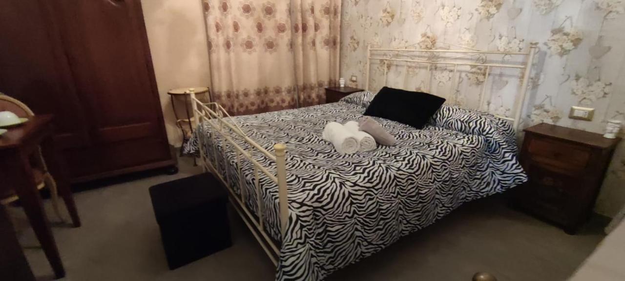 La Casa Di Benedetta Bed & Breakfast Siraküza Dış mekan fotoğraf